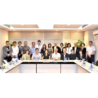 Fotografia de grupo dos especialistas da Comissão de Avaliação de Projectos