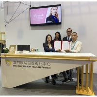 As empresas culturais e criativas de Macau aproveitam a Exposição Internacional de Importações em Xangai para abrir os mercados